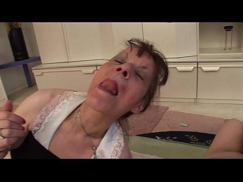 ❤️ Două bunicuțe și un bunic fac sex în trei at us ro.nastypornpics-com.ru ❌