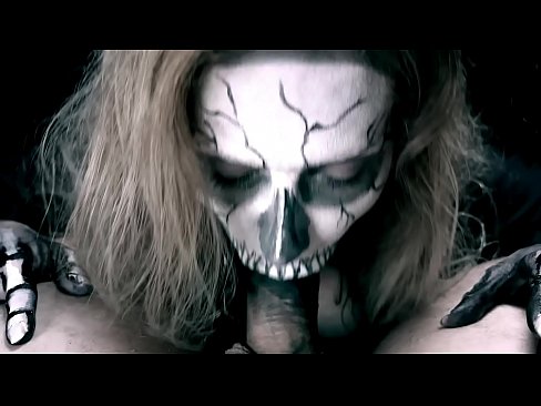 ❤️ Fată demonică sugând pula cu gura ei neagră și înghițind spermă. at us ro.nastypornpics-com.ru ❌