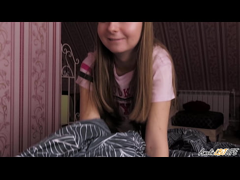 ❤️ Blondina îi suge adânc prietenei ei și primește spermă în gură at us ro.nastypornpics-com.ru ❌